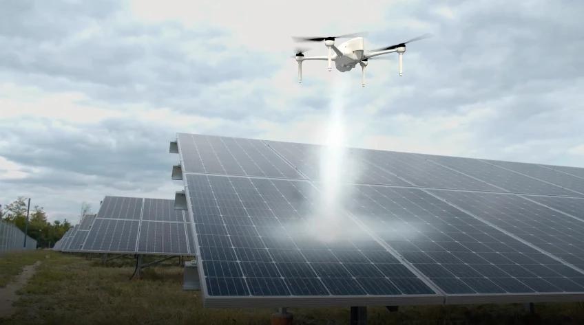 以色列開(kāi)發(fā)無(wú)人機(jī)新系統(tǒng) 研究如何清潔難以觸碰的太陽(yáng)能板(圖1) 以色列開(kāi)發(fā)無(wú)人機(jī)新系統(tǒng) 研究如何清潔難以觸碰的太陽(yáng)能板(圖1)