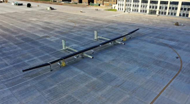 首款國(guó)產(chǎn)大型太陽(yáng)能無(wú)人機(jī)在陜西首飛成功(圖2) 首款國(guó)產(chǎn)大型太陽(yáng)能無(wú)人機(jī)在陜西首飛成功(圖2)